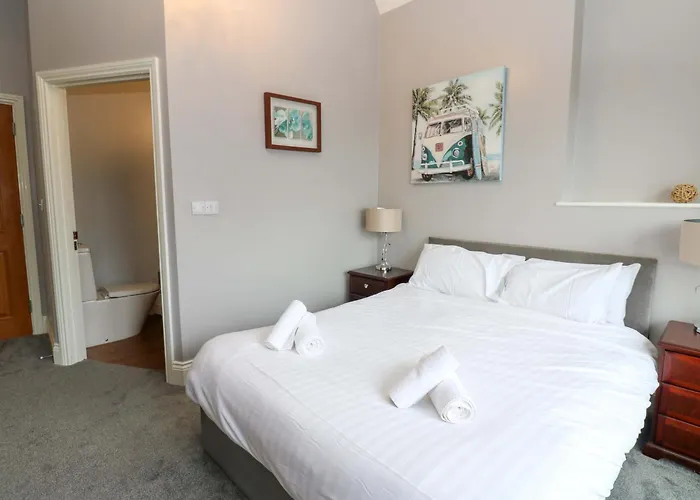 Fern Lee Semesterbostad *