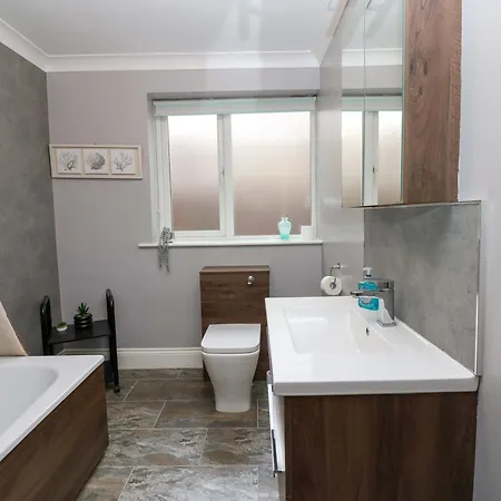 Fern Lee Prázdninový dům *