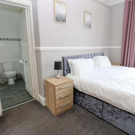 Fern Lee Carlisle (Cumbria)