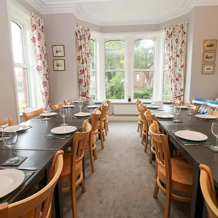 Fern Lee Prázdninový dům *